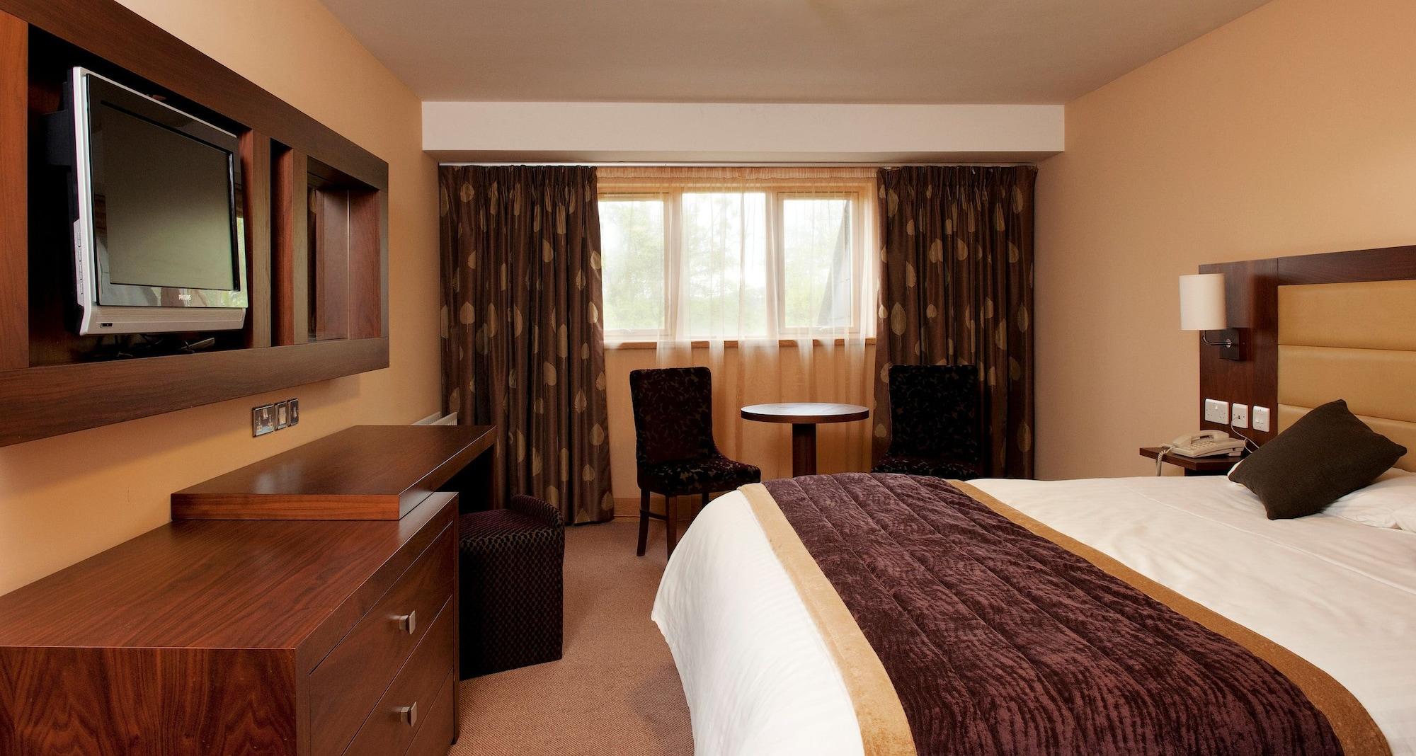 Westport Woods Hotel & Spa Room photo